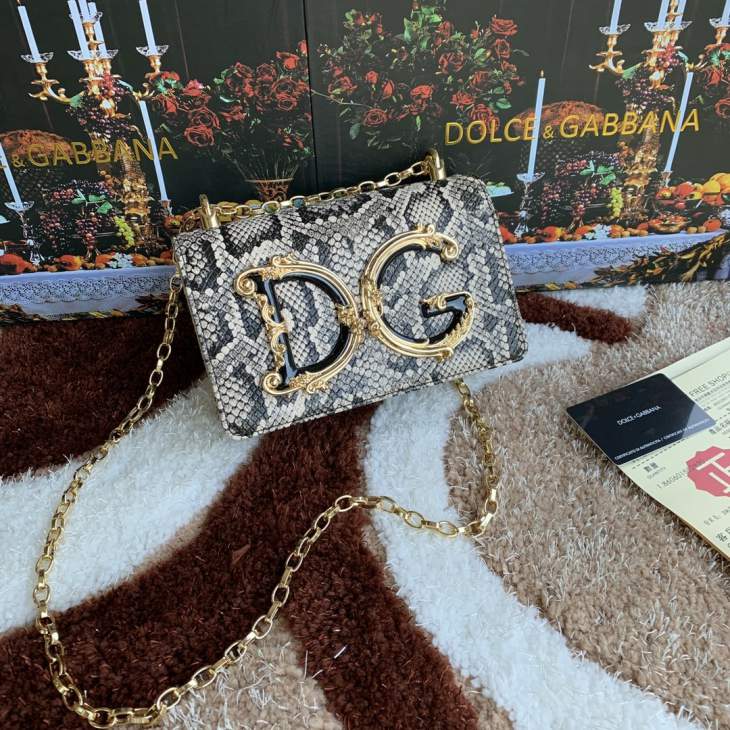 Picture of Dolce Gabbana Handbags _SKUfw109151857fw
